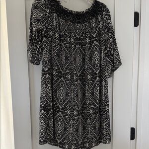 DR2 Black and White Patterned Blouse